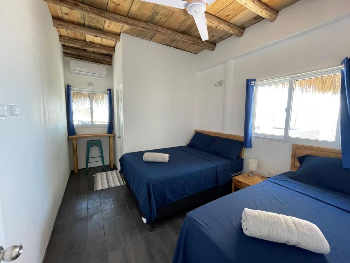 Black Sand Beachhouse Monterrico Luaran gambar