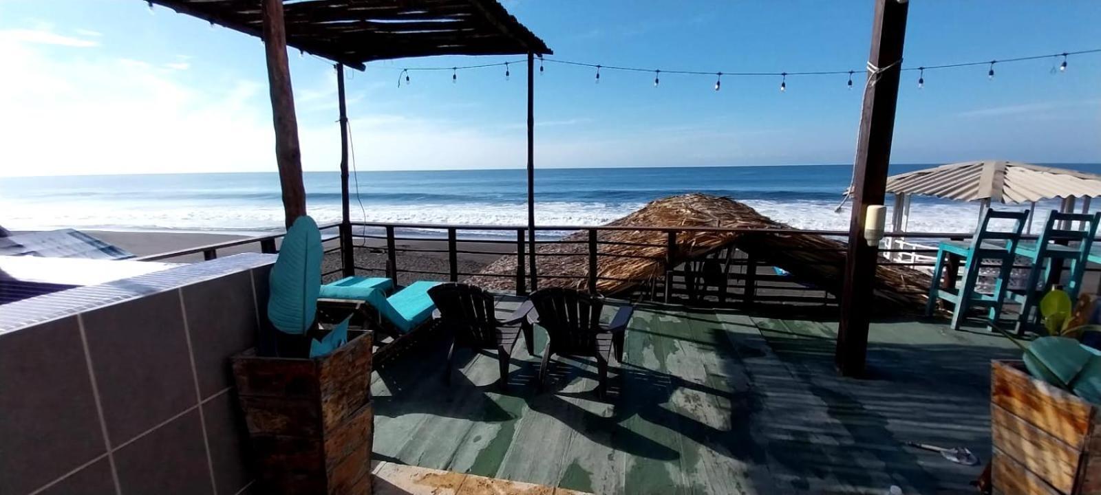Black Sand Beachhouse Monterrico Luaran gambar