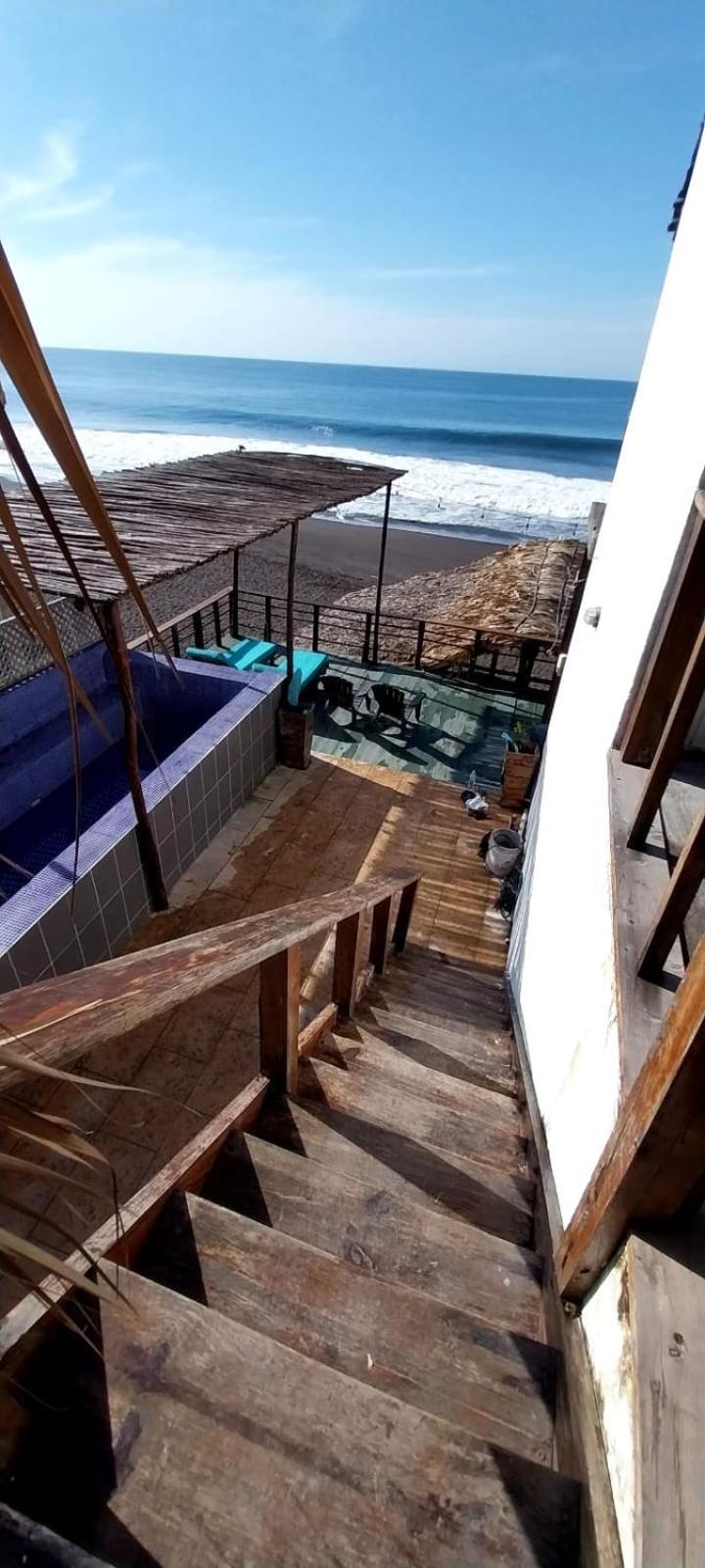 Black Sand Beachhouse Monterrico Luaran gambar
