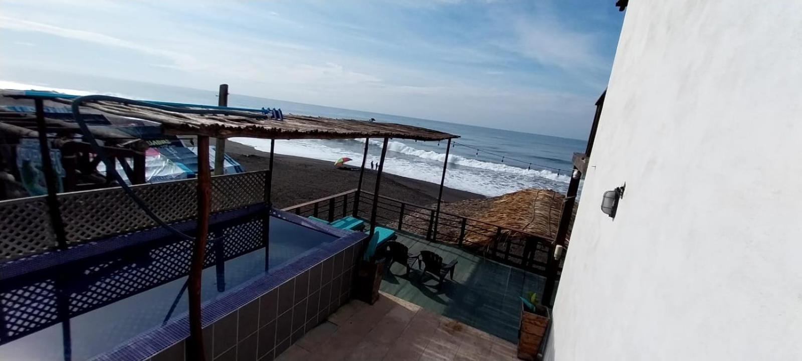 Black Sand Beachhouse Monterrico Luaran gambar