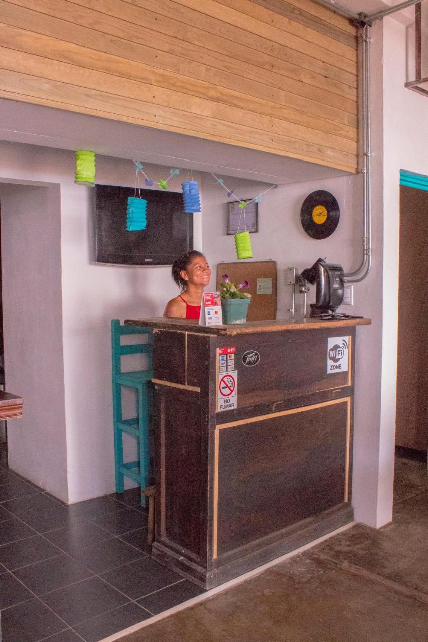 Black Sand Beachhouse Monterrico Luaran gambar
